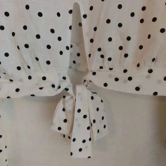Le Lis Size Large Cotton Blend Polka Dot Crop Tie Back Top - Picture 3 of 6